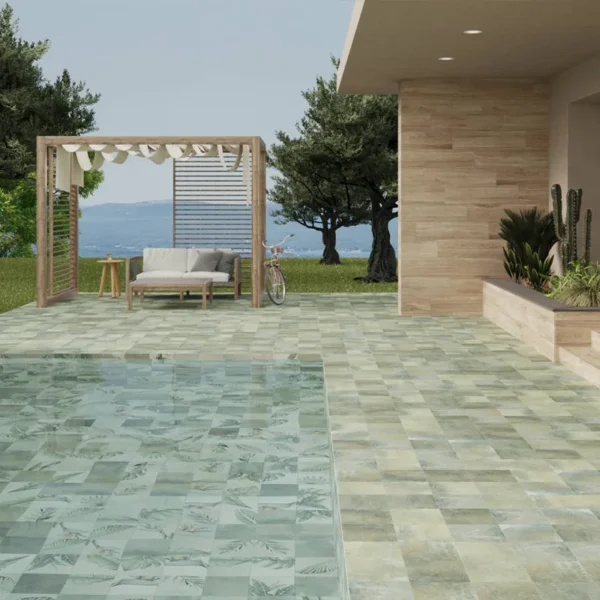 Mosaïque pour piscine phosphorescente illuminant l’eau pendant la nuit